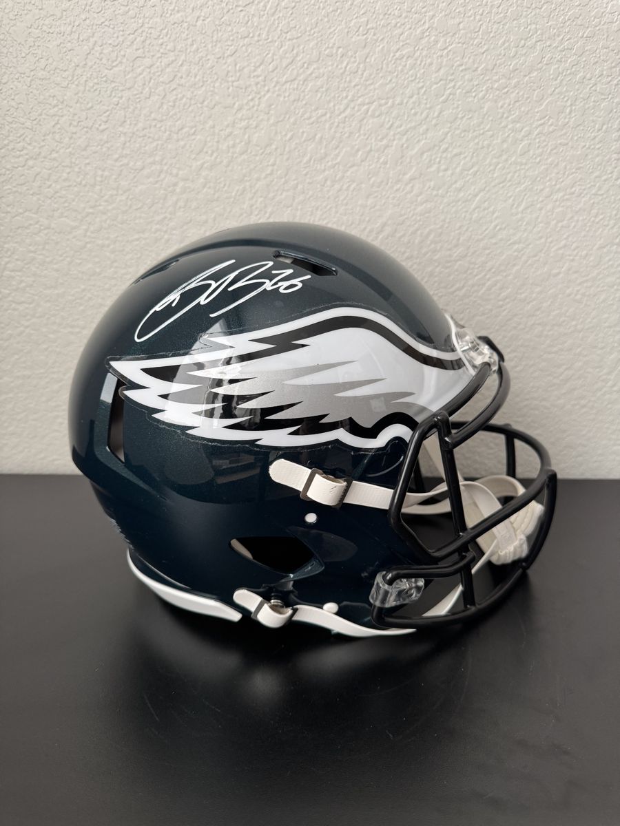 Saquon Barkley, Eagles authentic Speed, white paint pen