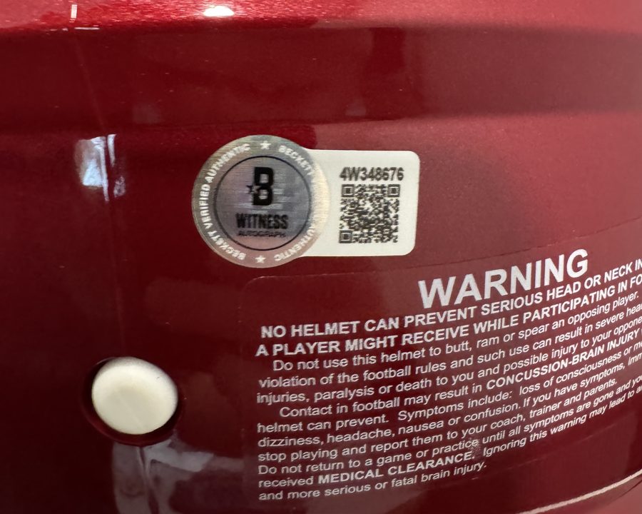 What to look for on the shell, Beckett witness hologram and warning label